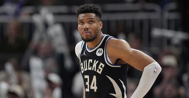 九游平台-幸无大碍！字母哥谈扣篮受伤：本想重返赛场 但球队说不值得冒险